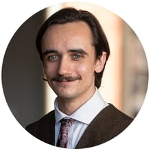 Alex LaCava circle headshot-1